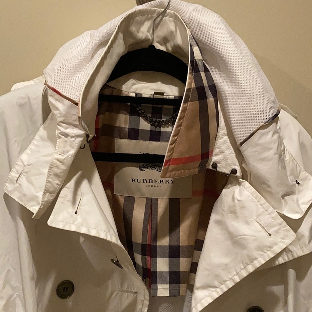 Burberry White Jacket - Picture 3 of 16